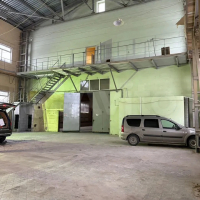 Склад 1381 м²